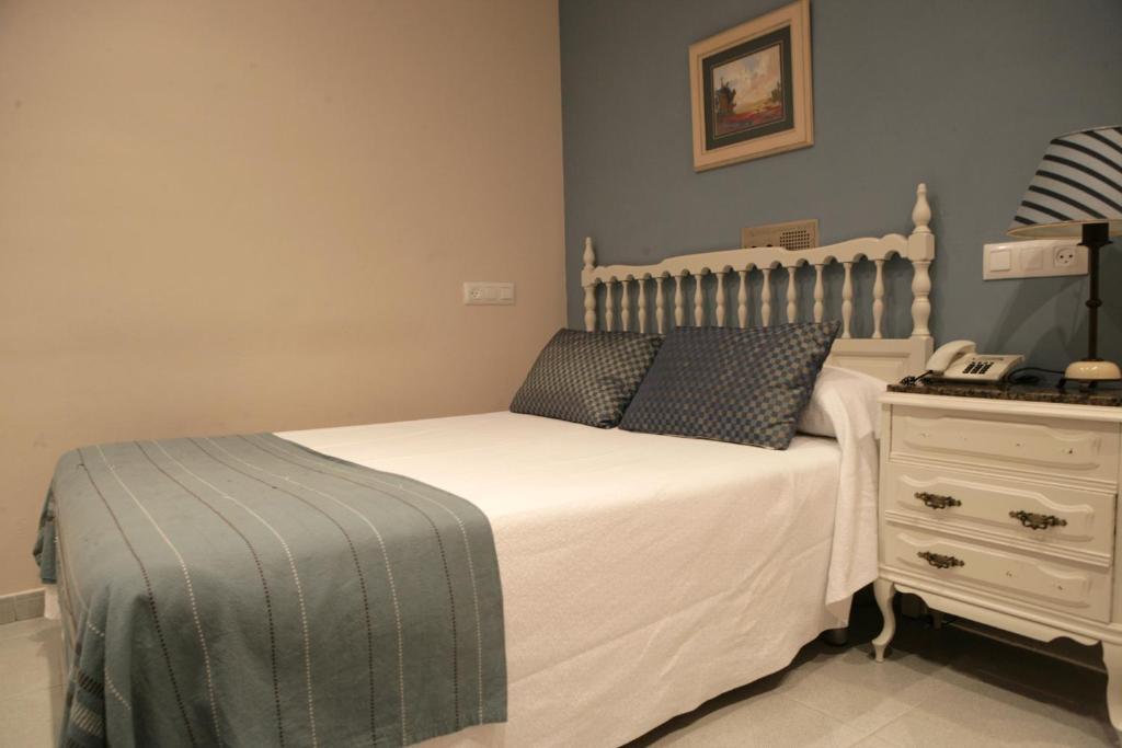 Hotel Azpiazu กูดีเยโร ภายนอก รูปภาพ